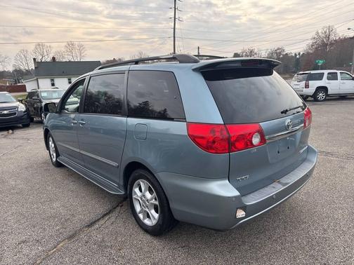 2006 Toyota Sienna XLE Limited