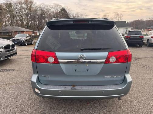 2006 Toyota Sienna XLE Limited