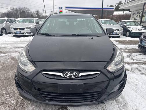 2014 Hyundai Accent SE