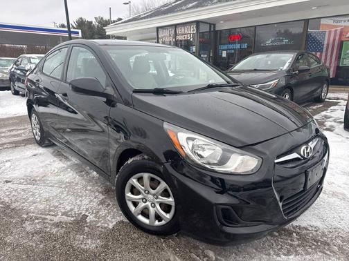 2014 Hyundai Accent SE