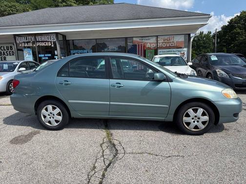 2005 Toyota Corolla LE