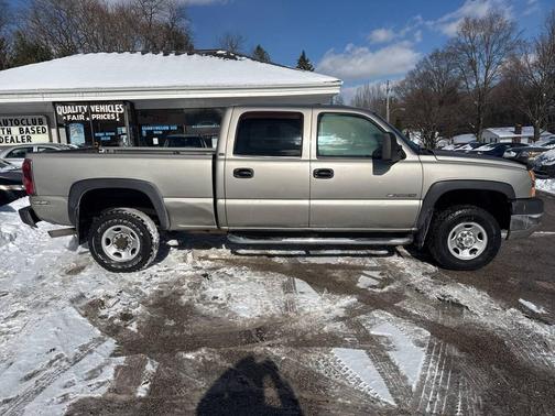 2003 Chevrolet Silverado 2500 LS H/D Crew Cab
