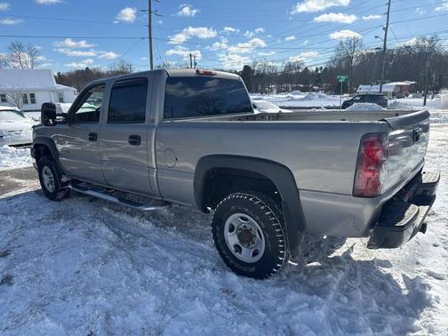 2003 Chevrolet Silverado 2500 LS H/D Crew Cab