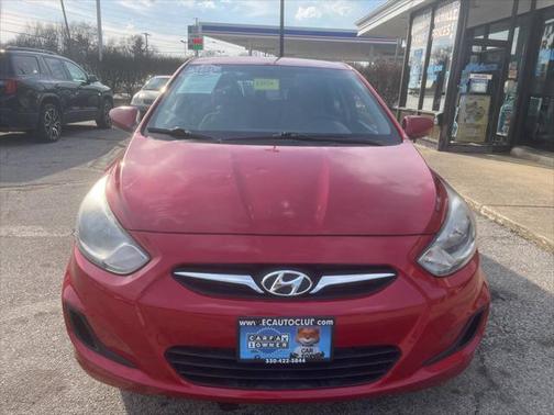 2012 Hyundai Accent GS