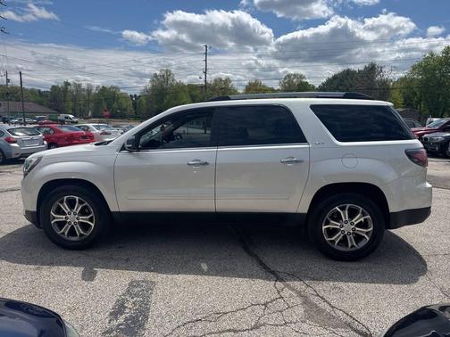 White 2015 GMC Acadia SLT-1