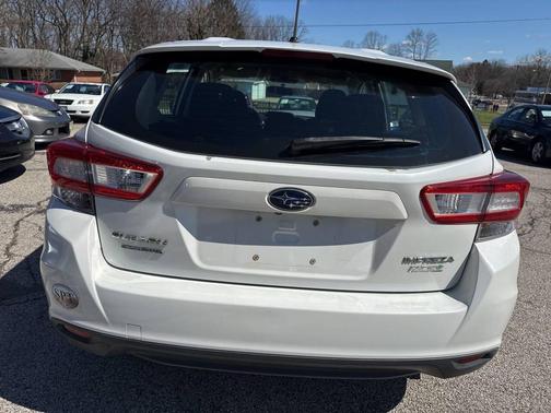 2017 Subaru Impreza 2.0i