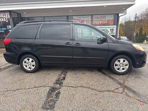 2008 Toyota Sienna LE