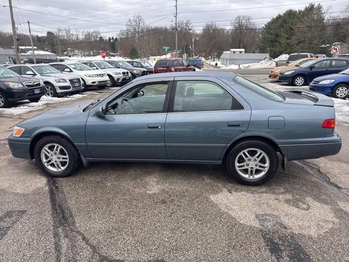 2001 Toyota Camry LE V6
