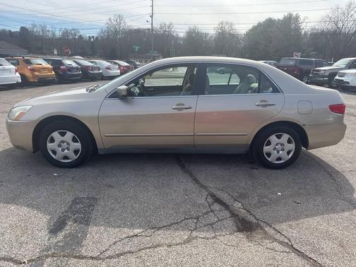 2005 Honda Accord LX 4dr Sedan