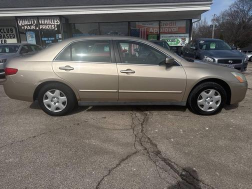 2005 Honda Accord LX 4dr Sedan