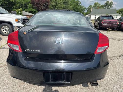 Crystal Black Pearl 2011 Honda Accord EX