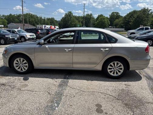 2012 Volkswagen Passat 2.5 SE