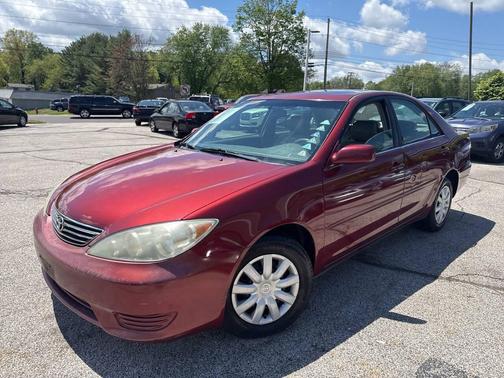 Maroon 2005 Toyota Camry XLE