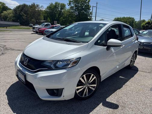 White 2015 Honda Fit EX