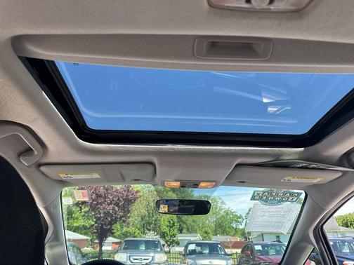 White 2015 Honda Fit EX