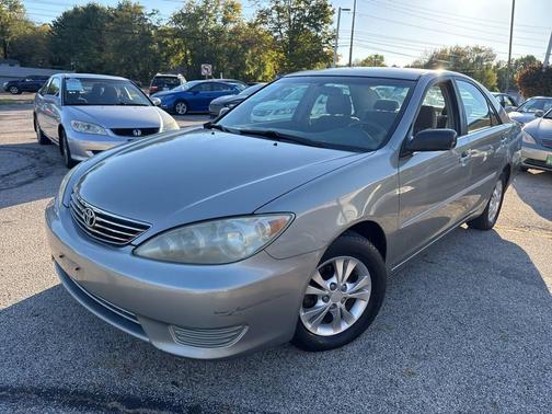 2005 Toyota Camry LE V6
