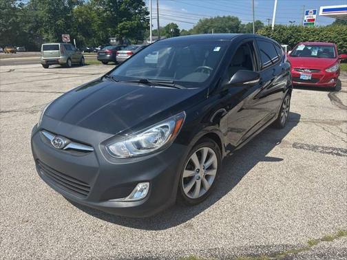 2013 Hyundai Accent SE
