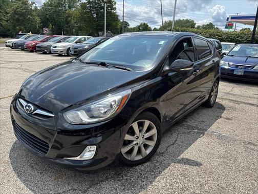 2013 Hyundai Accent SE