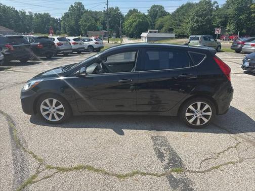 2013 Hyundai Accent SE