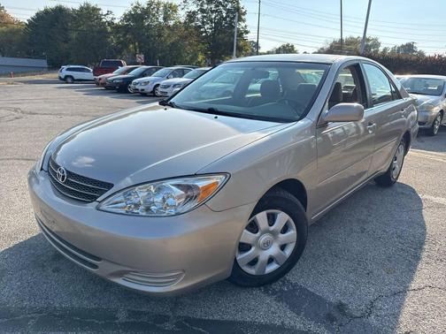 2004 Toyota Camry LE