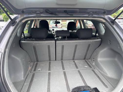 Gray 2009 Pontiac Vibe Base