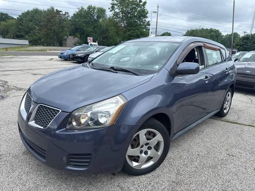 Gray 2009 Pontiac Vibe Base