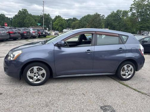 Gray 2009 Pontiac Vibe Base