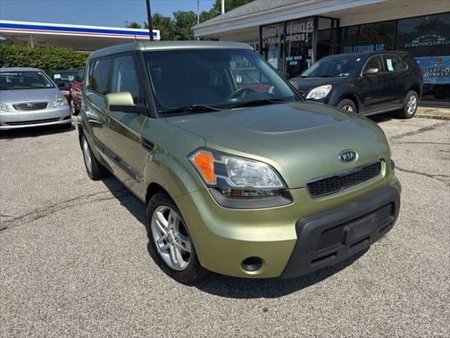 2010 Kia Soul +