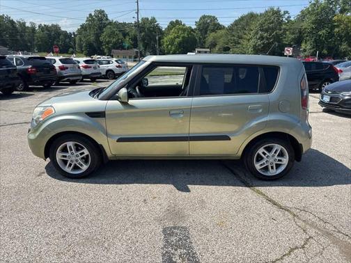 2010 Kia Soul +