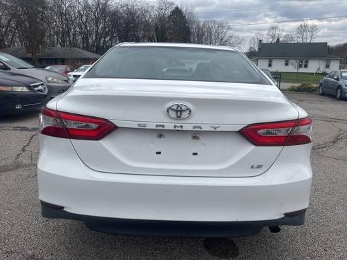 2018 Toyota Camry LE