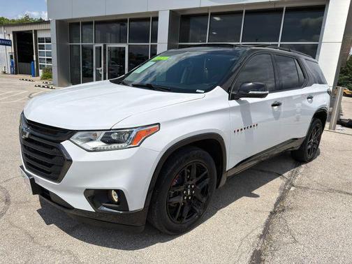 Summit White 2021 Chevrolet Traverse Premier