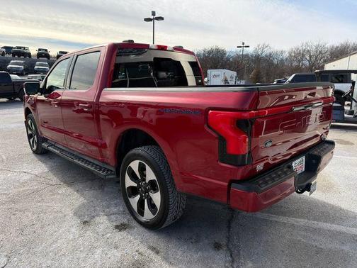 2022 Ford F-150 Lightning Platinum