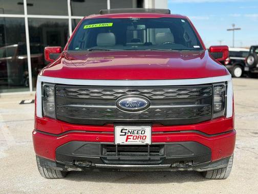 2022 Ford F-150 Lightning Platinum