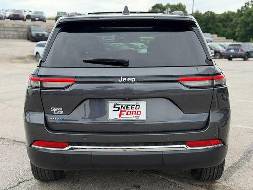 Baltic Gray Metallic Clearcoat 2023 Jeep Grand Cherokee 4xe Base