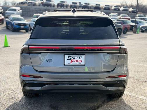 2024 Lincoln Nautilus Black Label