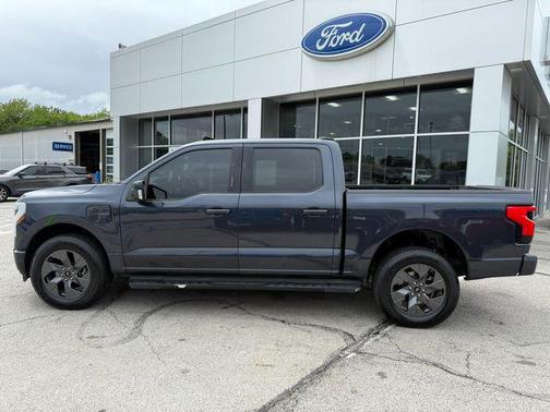 2022 Ford F-150 Lightning LARIAT