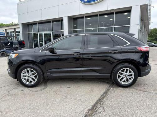Agate Black Metallic 2023 Ford Edge SEL