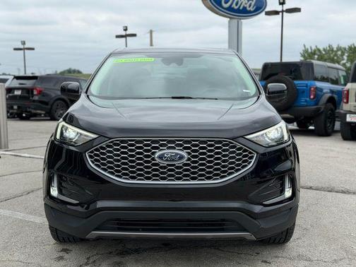 Agate Black Metallic 2023 Ford Edge SEL