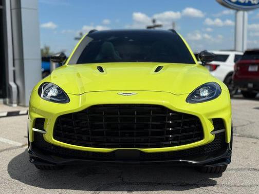 2023 Aston Martin DBX 707