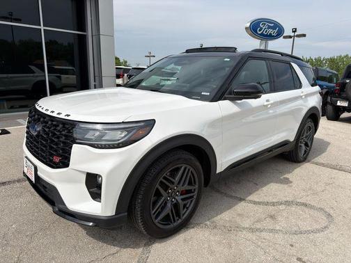 Star White Metallic Tri-Coat 2025 Ford Explorer ST