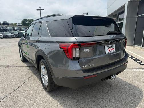 Carbonized Gray Metallic 2026 Ford Explorer Active