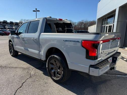 2023 Ford F-150 Lightning LARIAT