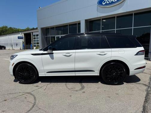 2023 Lincoln Aviator Black Label AWD