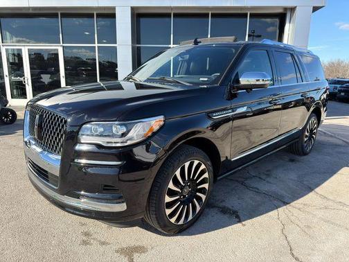 2022 Lincoln Navigator Black Label
