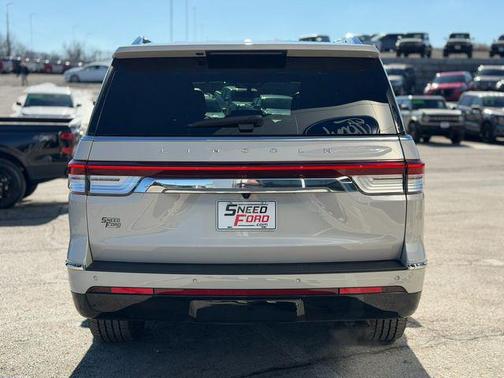 2024 Lincoln Navigator Reserve