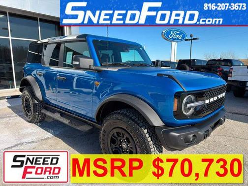 Velocity Blue Metallic 2025 Ford Bronco Badlands SUV