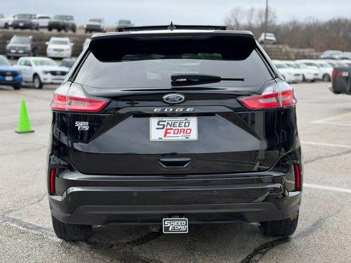 2022 Ford Edge ST Line