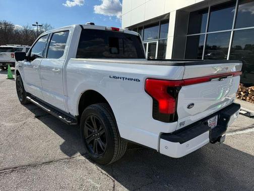 2023 Ford F-150 Lightning LARIAT