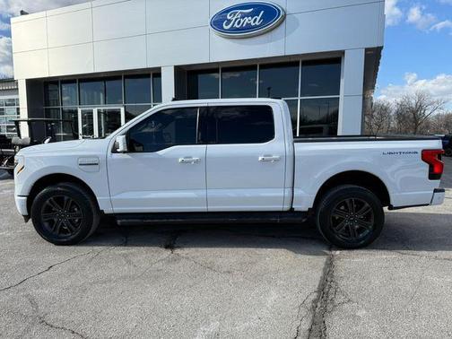 2023 Ford F-150 Lightning LARIAT