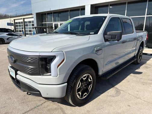 2023 Ford F-150 Lightning XLT
